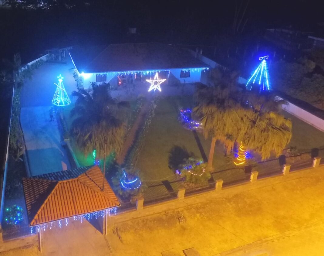 casa iluminada