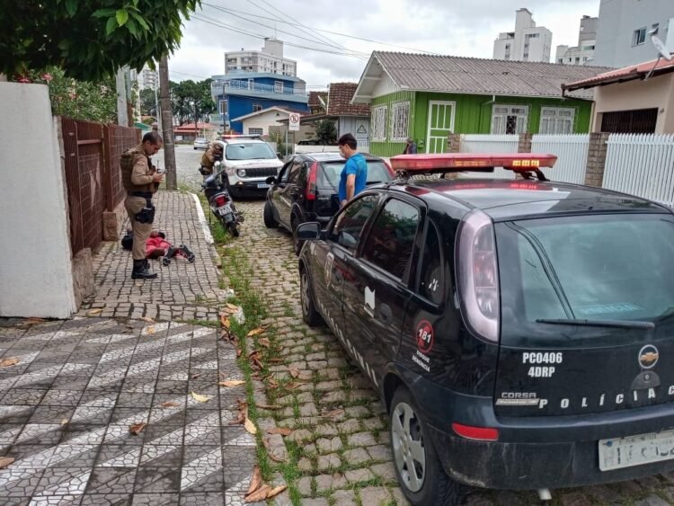 Policial Civil de Brusque de folga prende homem em Itajaí