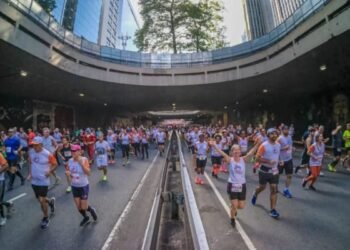 Moradores de Guabiruba participam da São Silvestre 