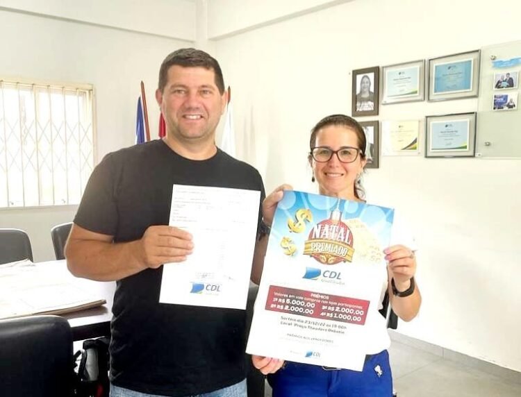 CDL Guabiruba entrega prêmios do Natal Premiado