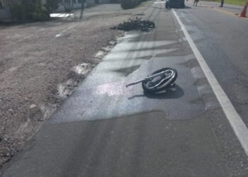 Carro com placas de Guabiruba se envolve em acidente de trânsito na rodovia Ivo Silveira