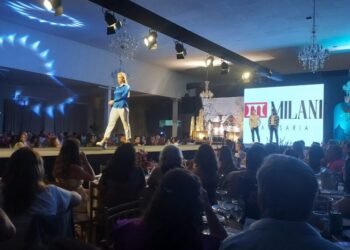 Desfile da 61ª Pronegócio apresenta tendências do Inverno 2023