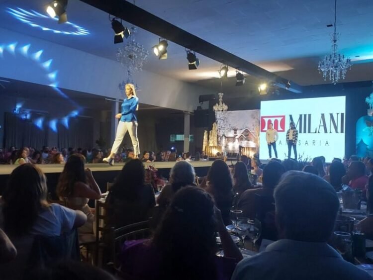 Desfile da 61ª Pronegócio apresenta tendências do Inverno 2023