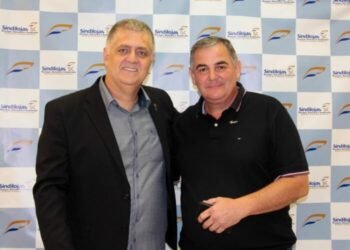 Sindilojas celebra 57 anos com entrega do 1º Troféu Herbert José Schlindwein e palestra