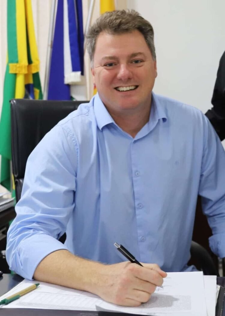 “Estou em um partido, mas se pudesse não tinha nenhum”