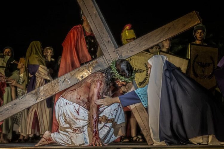 Sucesso de público: 9 mil pessoas acompanham as apresentações do Paixão e Morte de Um Homem Livre 2024 (Veja fotos e vídeo)