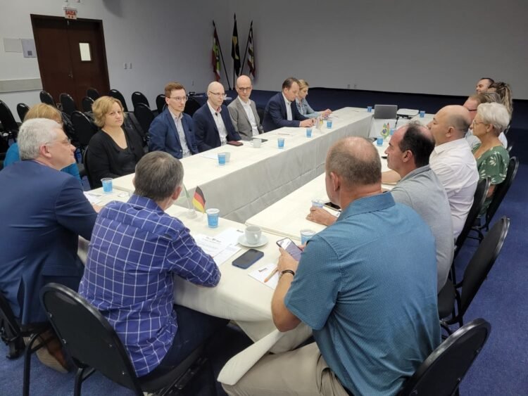 Amve recebe comitiva do Distrito de Karlsruhe nesta sexta-feira