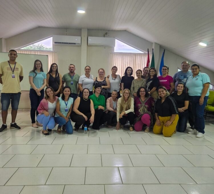 CAPS de Guabiruba promove capacitação da rede de atendimento com foco em saúde mental