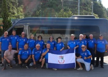 Atletas de Guabiruba embarcam para a disputa do JASTI em Criciúma