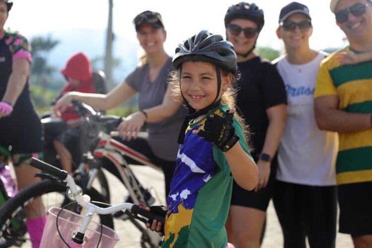 Pedala Cidade reúne mais de 200 pessoas em Guabiruba