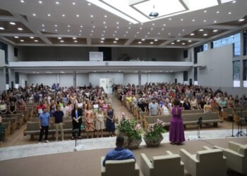 Prefeitura de Guabiruba Realiza o Primeiro Encontro de Professores da Rede Municipal com Palestra Motivacional