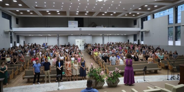 Prefeitura de Guabiruba Realiza o Primeiro Encontro de Professores da Rede Municipal com Palestra Motivacional