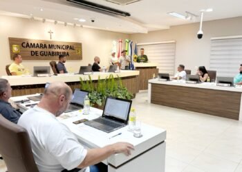 Na tribuna, Presidente da ACIG convida comunidade guabirubense para a 12ª Festa Italiana