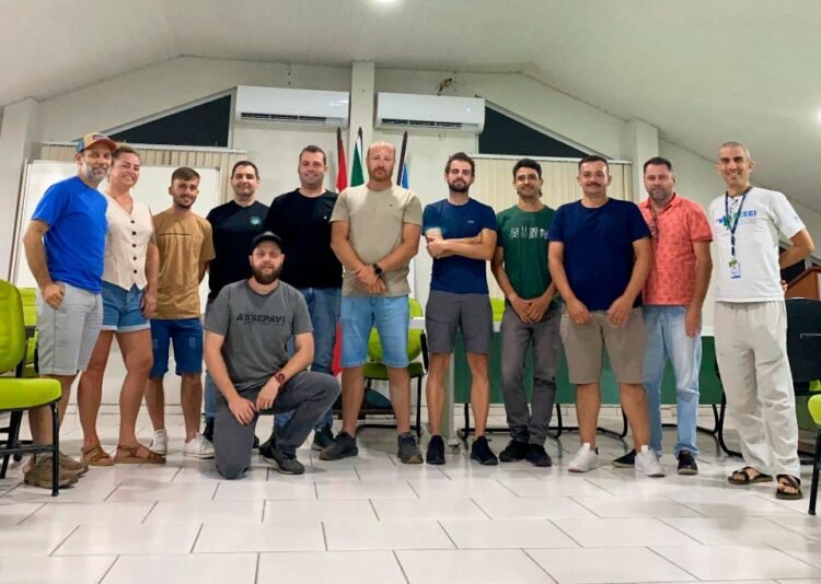 Reunião discute reabertura do Mirante da Trilha da Gueba e reforça preservação ambiental em Guabiruba