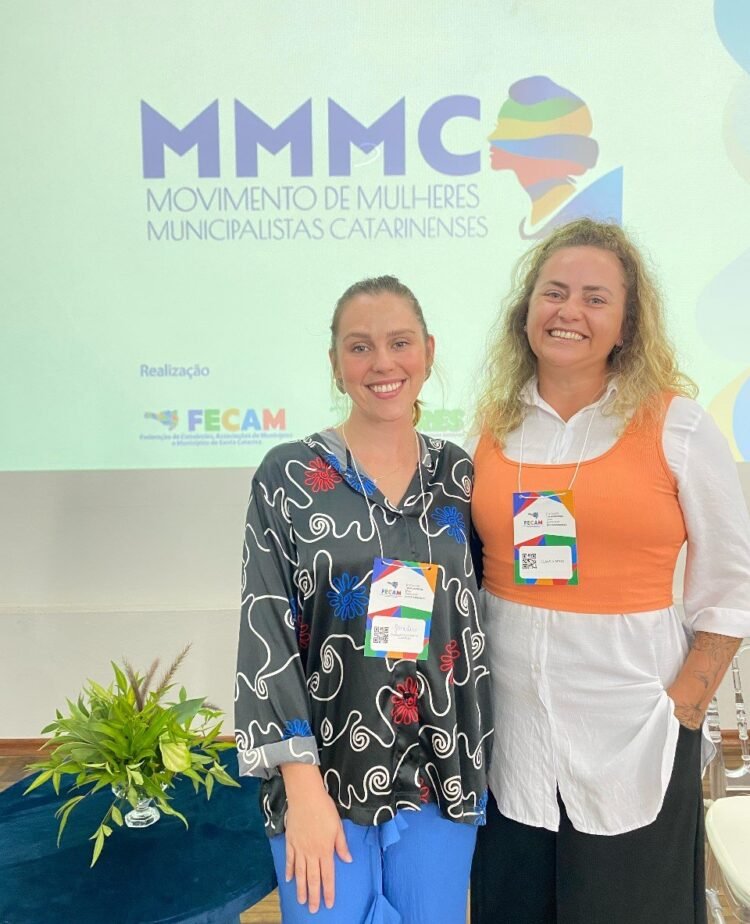 Guabiruba participa de evento que destaca protagonismo feminino na gestão pública