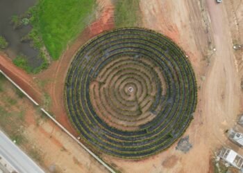 Guabiruba inaugura o maior labirinto do Sul do Brasil com presença de comitiva alemã e homenagem especial