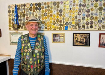 [VÍDEO] Estreia: “Vozes de Guabiruba” resgata a memória viva da nossa cidade com Vicente Kohler