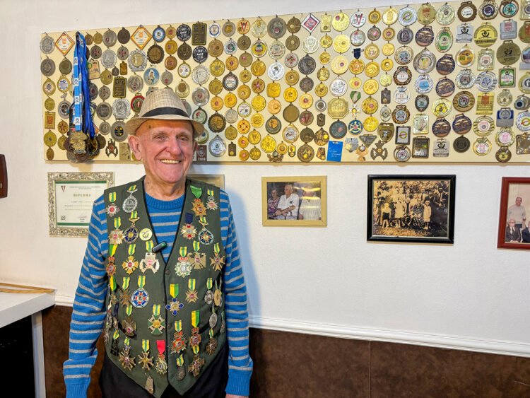 [VÍDEO] Estreia: “Vozes de Guabiruba” resgata a memória viva da nossa cidade com Vicente Kohler