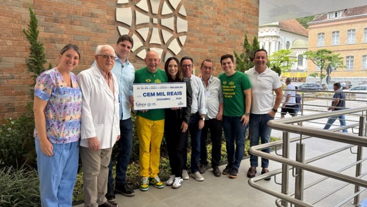 Luciano Hang repassa R$ 100 mil ao Hospital Azambuja, em Brusque