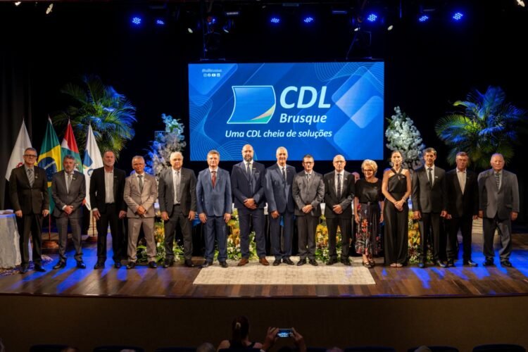 CDL Brusque empossa nova diretoria para o biênio 2026/2027