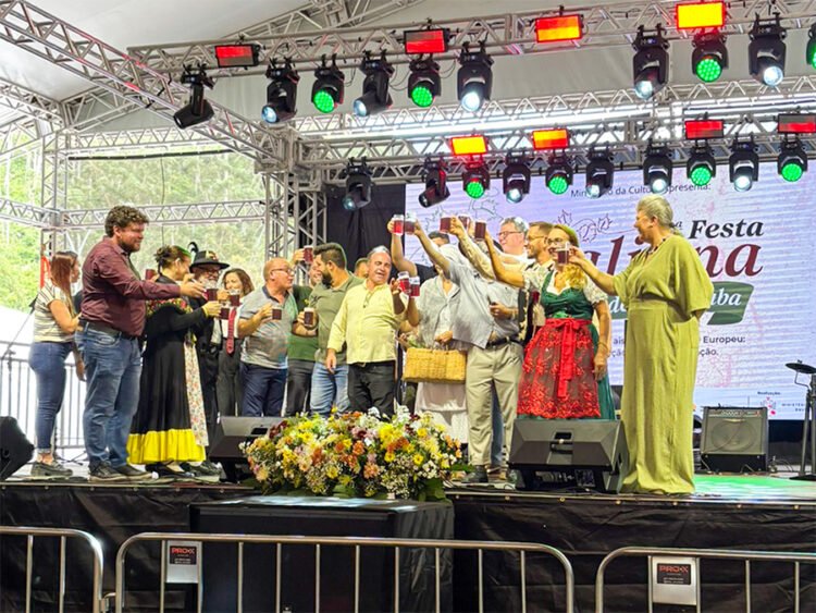 13ª Festa Italiana de Guabiruba tem abertura oficial em novo local
