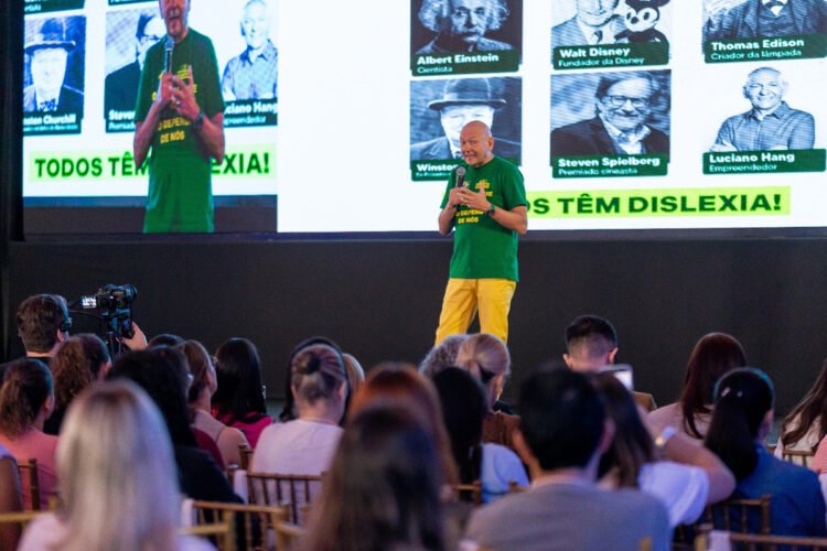 Brusque sedia 3º Simpósio de Dislexia com foco em diagnóstico e aprendizado