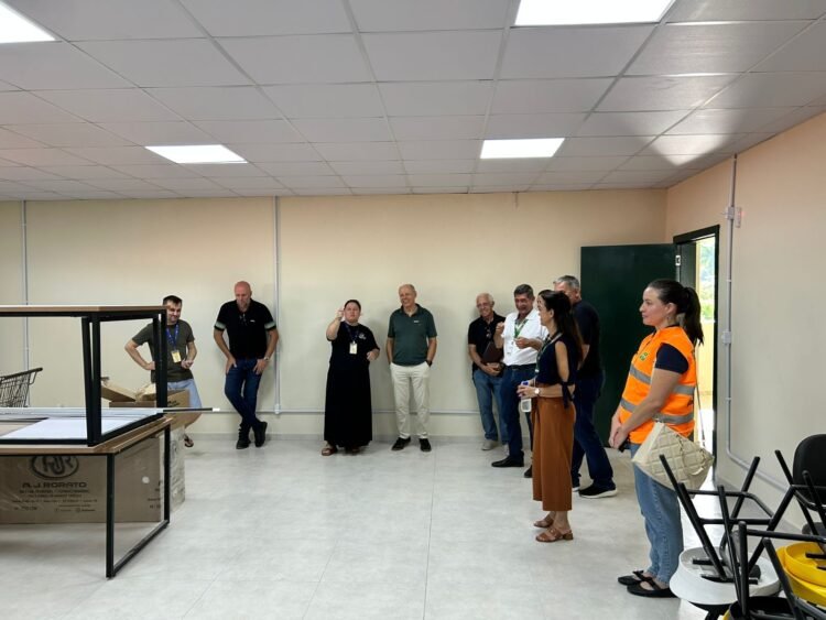 Representantes da ACIBr acompanham fase final das obras na Escola João Boos