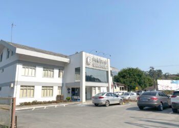 Prefeitura de Guabiruba abre processo seletivo com salários de até R$ 20 mil